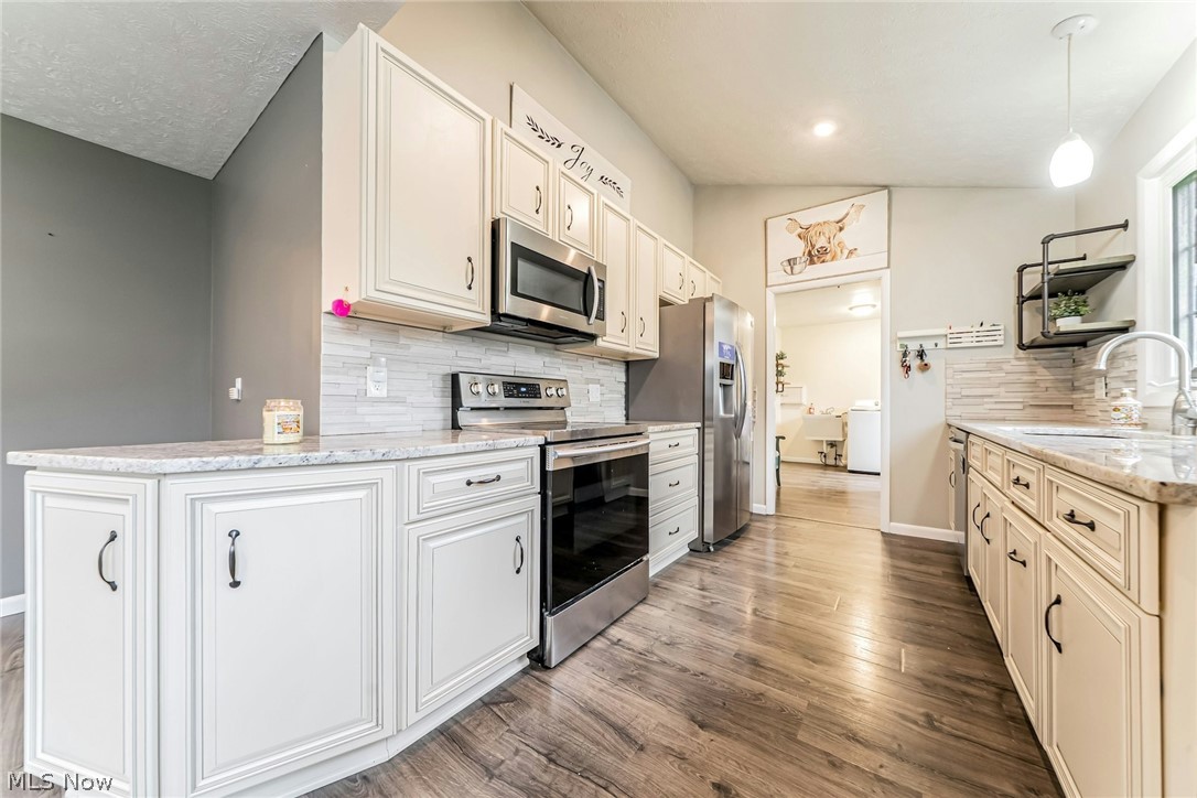1622 Seven Oaks Drive Lyndhurst OH 44124