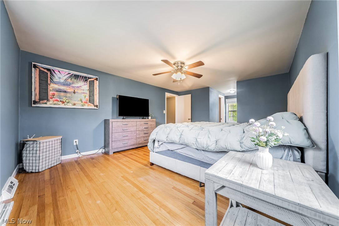 1622 Seven Oaks Drive Lyndhurst OH 44124