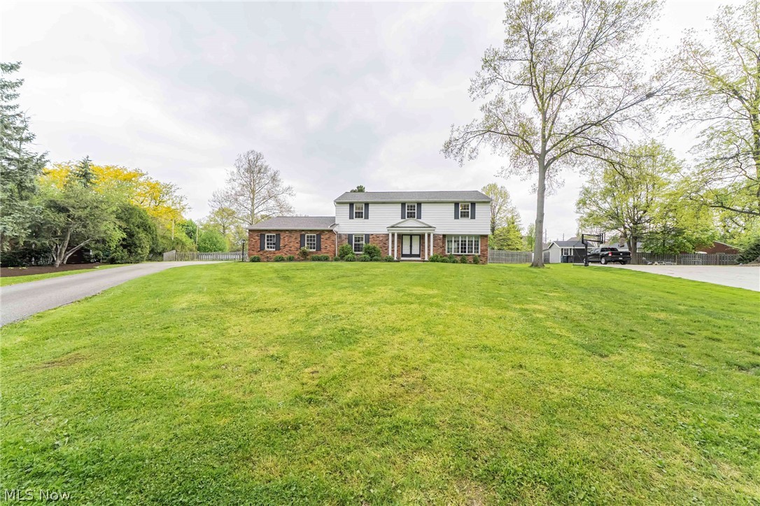 1622 Seven Oaks Drive Lyndhurst OH 44124