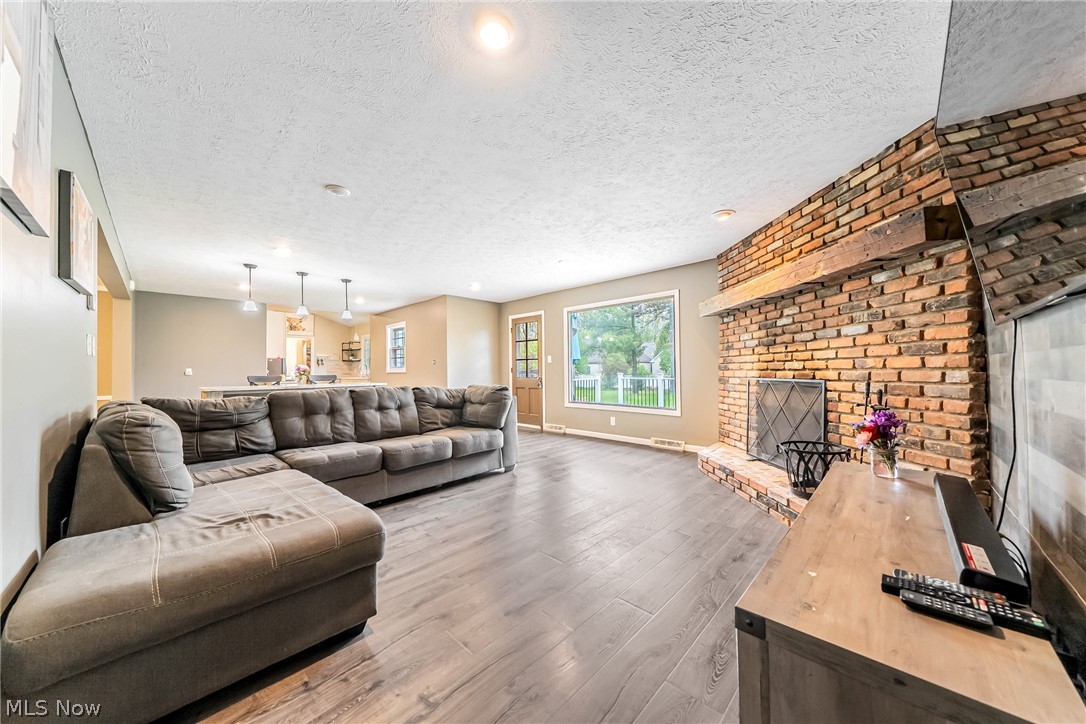 1622 Seven Oaks Drive Lyndhurst OH 44124