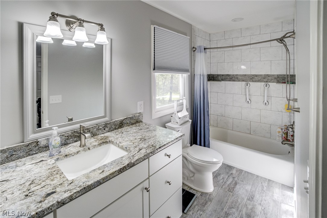 7901 Pettibone Road Chagrin Falls OH 44023