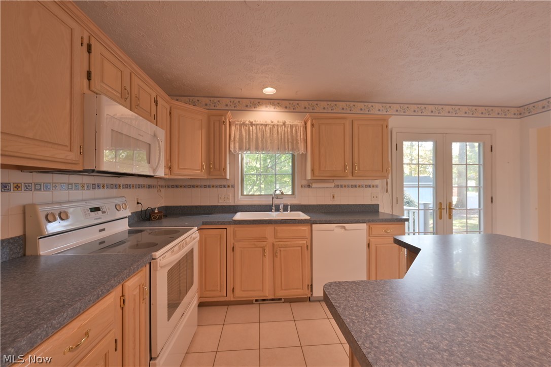 371 Avon Point Road Avon Lake OH 44012