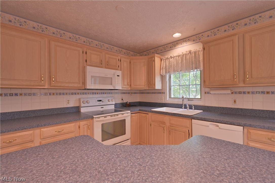 371 Avon Point Road Avon Lake OH 44012