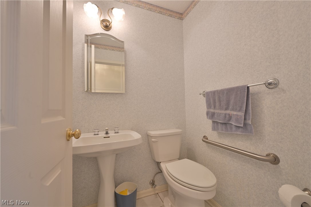371 Avon Point Road Avon Lake OH 44012