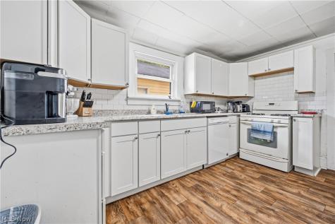 1476 Kracker Street NW Massillon OH 44646