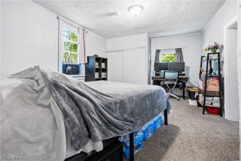 1476 Kracker Street NW Massillon OH 44646