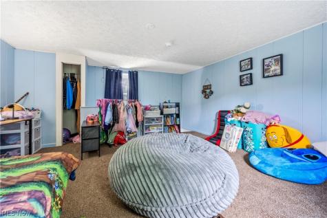 1476 Kracker Street NW Massillon OH 44646