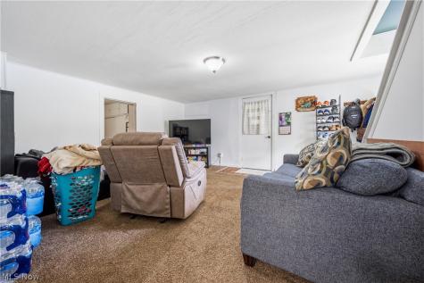 1476 Kracker Street NW Massillon OH 44646