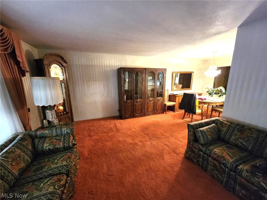 4413 Green Road Warrensville Heights OH 44128