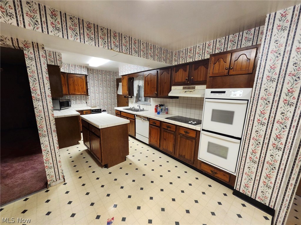 4413 Green Road Warrensville Heights OH 44128