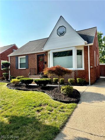 14721 Orchard Park Avenue Cleveland OH 44111
