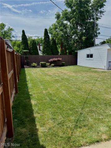 14721 Orchard Park Avenue Cleveland OH 44111