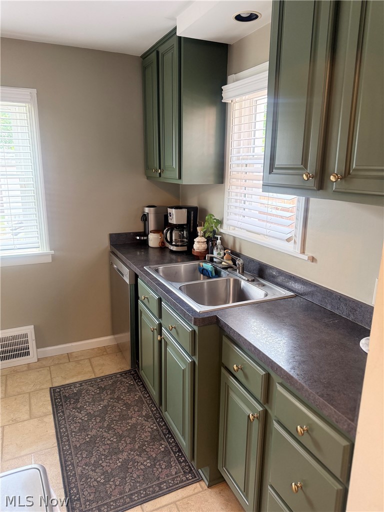 14721 Orchard Park Avenue Cleveland OH 44111