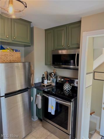 14721 Orchard Park Avenue Cleveland OH 44111