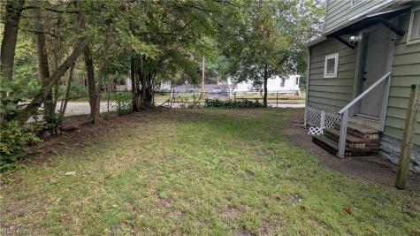 385 Campbell Street Akron OH 44307
