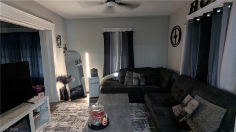 385 Campbell Street Akron OH 44307
