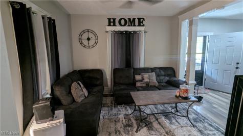 385 Campbell Street Akron OH 44307