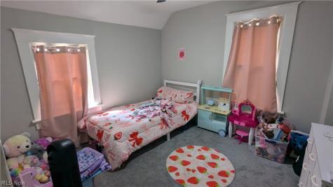 385 Campbell Street Akron OH 44307