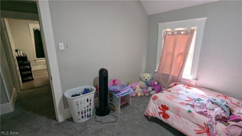 385 Campbell Street Akron OH 44307