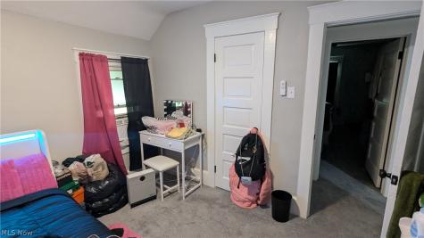 385 Campbell Street Akron OH 44307