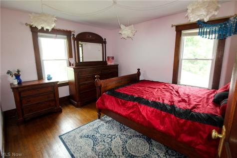 543 W Maple Street North Canton OH 44720