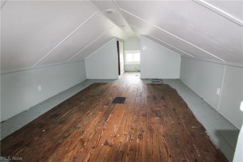 543 W Maple Street North Canton OH 44720