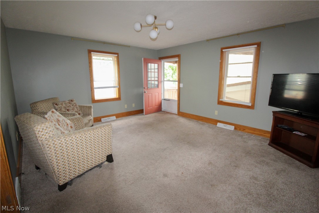 543 W Maple Street North Canton OH 44720