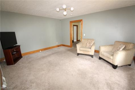 543 W Maple Street North Canton OH 44720