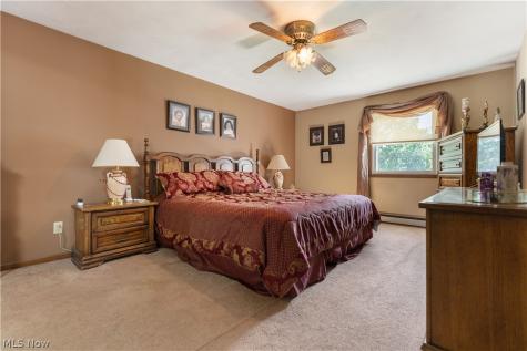 517 Winston Avenue NE North Canton OH 44720