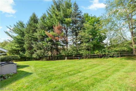 517 Winston Avenue NE North Canton OH 44720