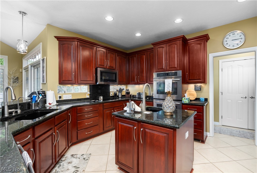 1443 Stone Court Westlake OH 44145