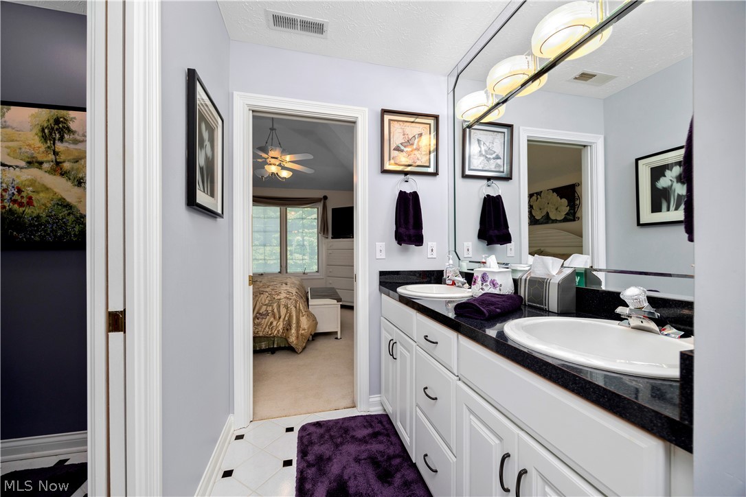 1443 Stone Court Westlake OH 44145