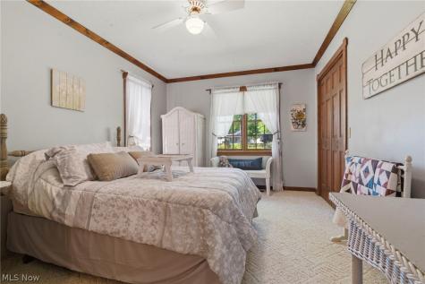 37 Apache Trail Malvern OH 44644