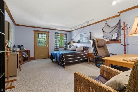 37 Apache Trail Malvern OH 44644