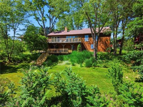 37 Apache Trail Malvern OH 44644