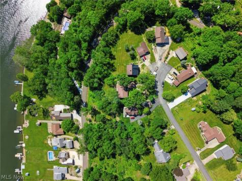37 Apache Trail Malvern OH 44644