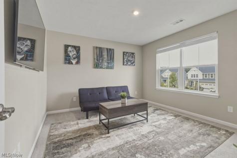 9887 Ethan Circle Olmsted Twp OH 44138
