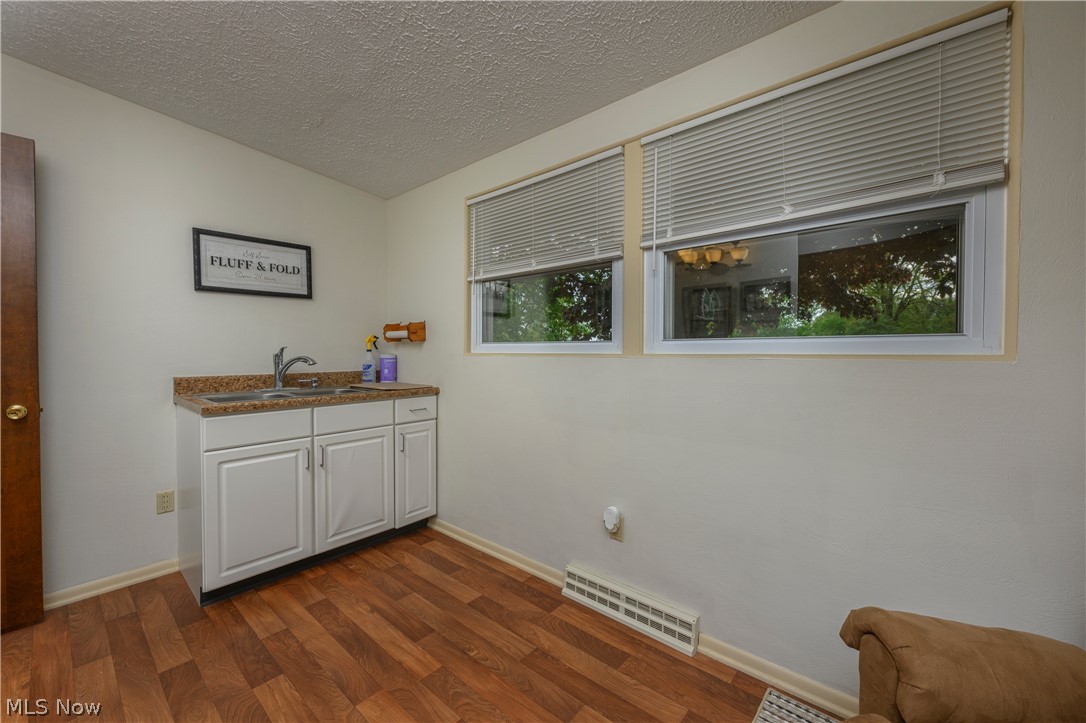 324 Lynn Circle NW Canton OH 44708