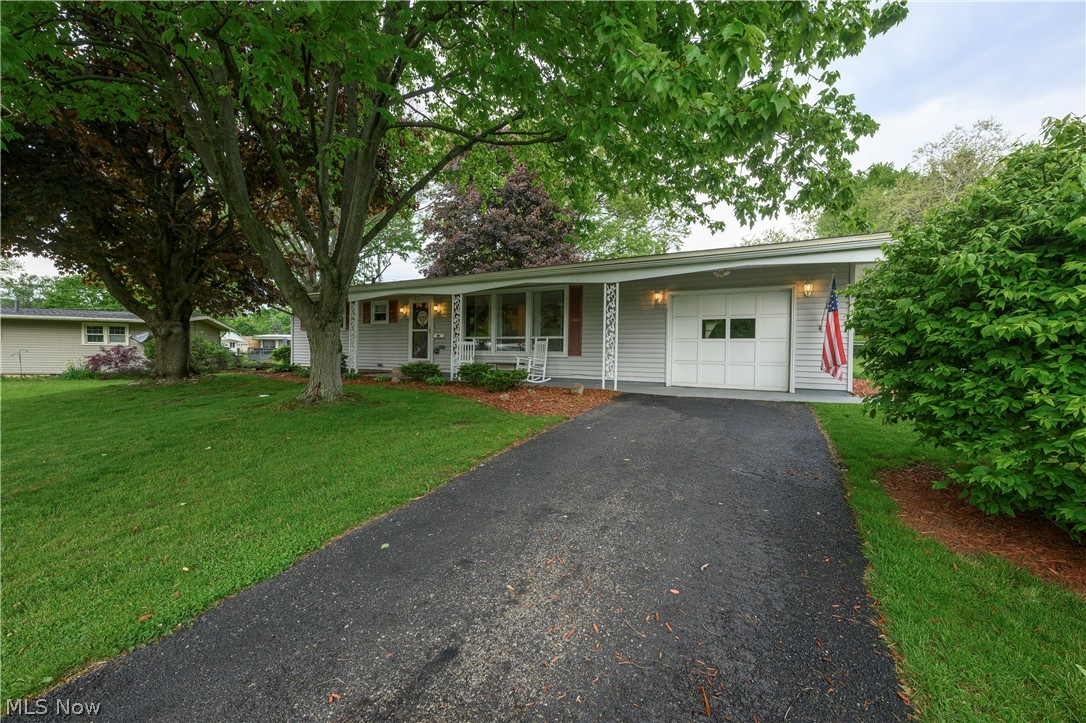 324 Lynn Circle NW Canton OH 44708