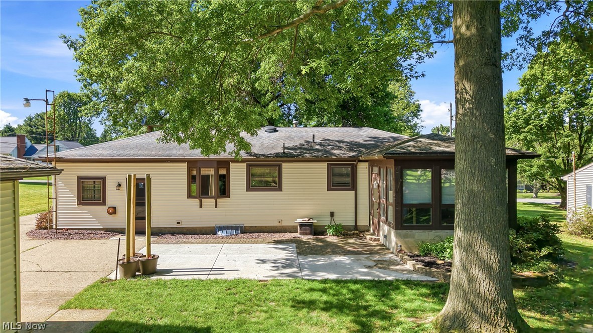 1515 E 11th Street Salem OH 44460