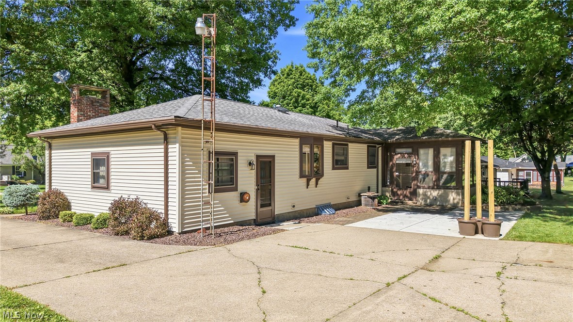 1515 E 11th Street Salem OH 44460