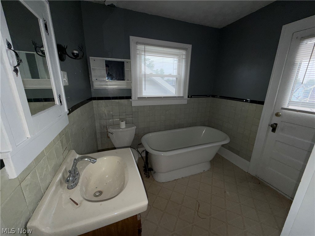2406 Nicholas Place NW Canton OH 44708