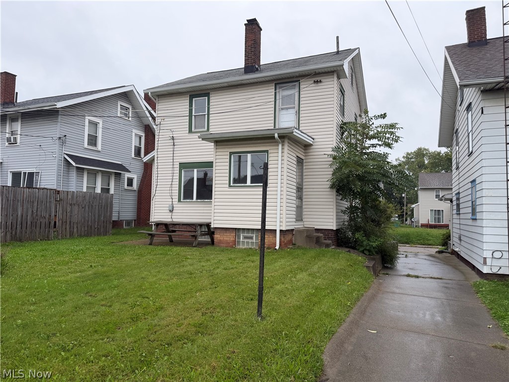 2406 Nicholas Place NW Canton OH 44708