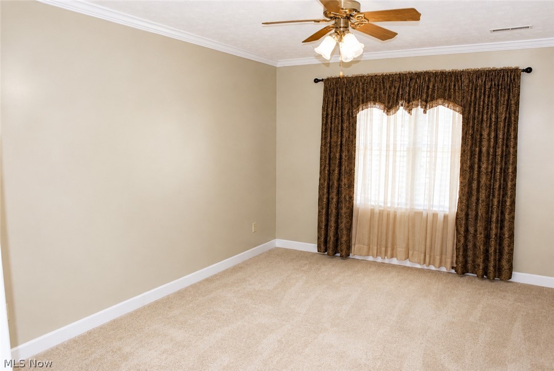 5887 Boxwood Drive Lorain OH 44053