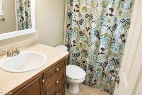 5887 Boxwood Drive Lorain OH 44053