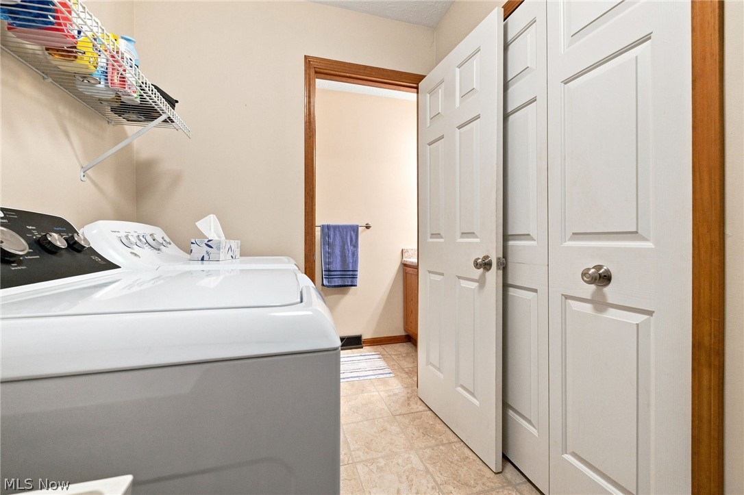 5303 Deercreek Court Sheffield OH 44054