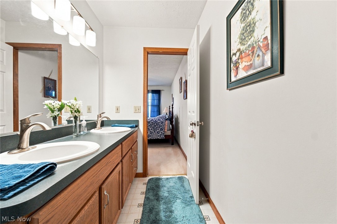 5303 Deercreek Court Sheffield OH 44054