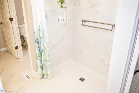 6616 Amber Way North Ridgeville OH 44039