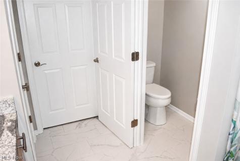 6616 Amber Way North Ridgeville OH 44039