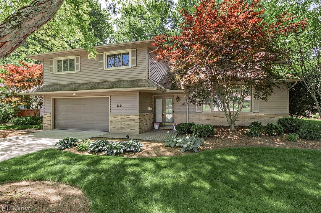 5504 Lansbury Lane Lyndhurst OH 44124